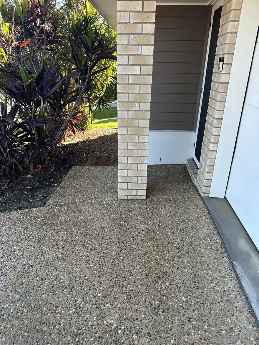 Driveway and pavers pressure washing after